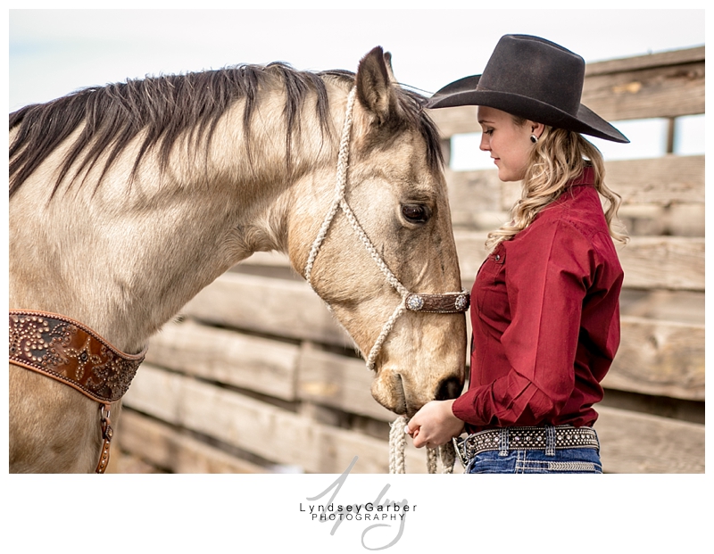 New Mexico, Senior, Portrait, Photography, Cowgirl, Ranchlife, Girl with Horse