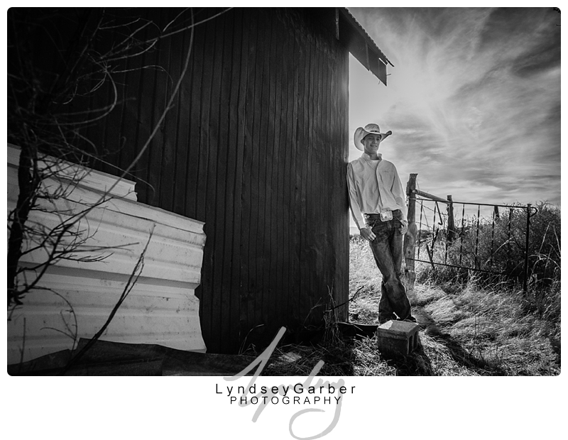 New Mexico, Senior, Portrait, Photography, Ranchlife, Cowboy, Horse, Red Barn